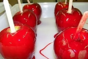 Evde Elma Şekeri Yapımı Evde Elma Şekeri Yapımı