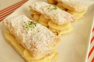 Muzlu Milföy Tatlısı Muzlu Milföy Tatlısı