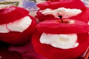 Dondurmalı Elma Tatlısı Dondurmalı Elma Tatlısı