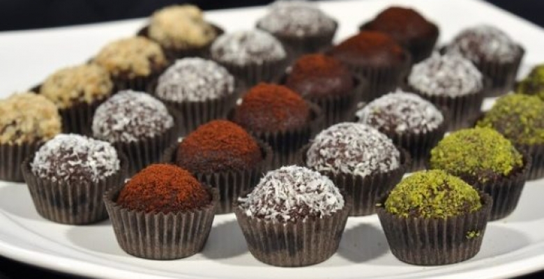 Çikolatalı Toplar Çikolatalı Toplar