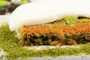 Dondurmalı Kadayıf Tarifi Dondurmalı Kadayıf Tarifi