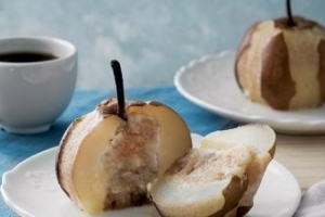 Peynir Dolgulu Armut Tatlısı Peynir Dolgulu Armut Tatlısı