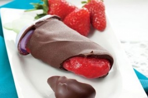 Çilekli Dondurma Tarifi Çilekli Dondurma Tarifi