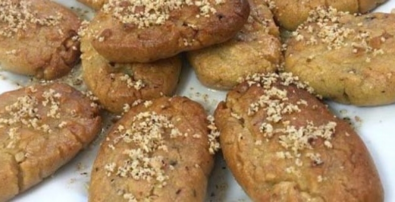 Cevizli Kalburabastı Tatlısı Cevizli Kalburabastı Tatlısı