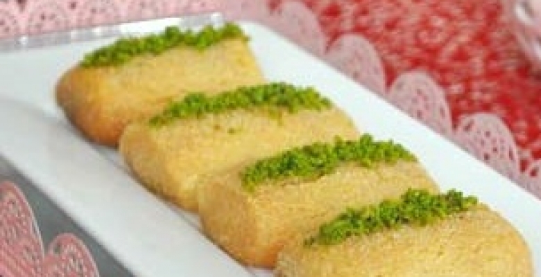 İrmikli Kesme Tatlı Yapımı İrmikli Kesme Tatlı Yapımı