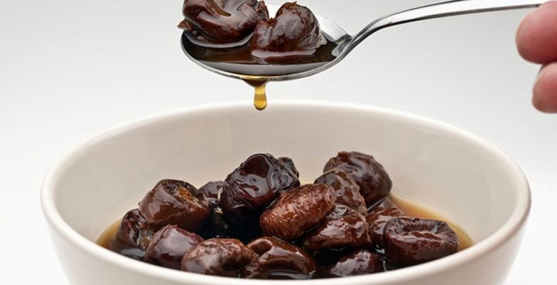 Tarçınlı Erik Tatlısı Tarçınlı Erik Tatlısı