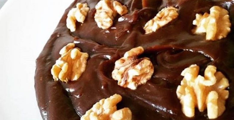 Pekmezli Cevizli Yöresel Tatlı Pekmezli Cevizli Yöresel Tatlı