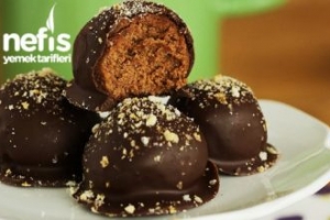 5 Dakikada KAHVELİ İKRAMLIKLAR (Truffle) 5 Dakikada KAHVELİ İKRAMLIKLAR (Truffle)