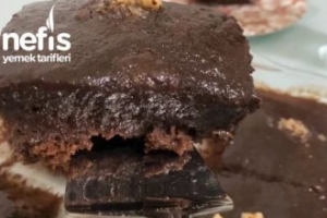 Bol Soslu Islak Kek Tarifi Brownie Tadında Bol Soslu Islak Kek Tarifi Brownie Tadında