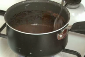 Çikolatalı Pasta Kreması Tarifi Çikolatalı Pasta Kreması Tarifi