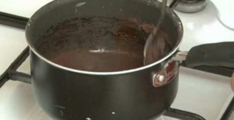 Çikolatalı Pasta Kreması Tarifi Çikolatalı Pasta Kreması Tarifi