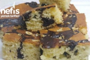 İki Renkli Kek (Kabarmaya Doyamadı) İki Renkli Kek (Kabarmaya Doyamadı)