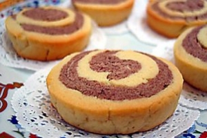 İki Renkli Kurabiye Tarifi İki Renkli Kurabiye Tarifi