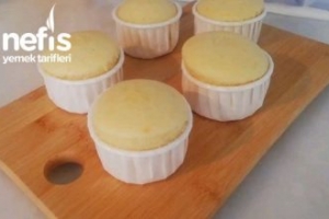 Tencerede Cupcake (1 Yumurta İle Fırınsız Enfes Sütlü Kek) (Videolu) Tencerede Cupcake (1 Yumurta İle Fırınsız Enfes Sütlü Kek) (Videolu)