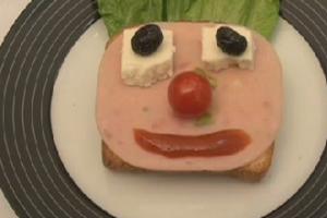 Çocuklar için cümbüşlü sandviç tarifi Çocuklar için cümbüşlü sandviç tarifi