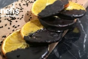 Enfes Kurutulmuş Çikolatalı Portakal Dilimleri Kahve Yanı Enfes Tat Enfes Kurutulmuş Çikolatalı Portakal Dilimleri Kahve Yanı Enfes Tat