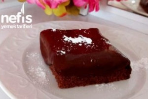 İrmikli Çikolatalı Pasta Çocukları Neşelendiren Lezzet İrmikli Çikolatalı Pasta Çocukları Neşelendiren Lezzet