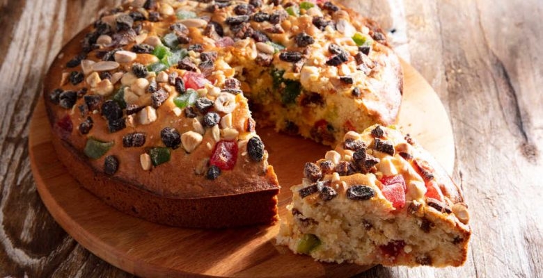 Kuruyemişli Lokumlu Kek Kuruyemişli Lokumlu Kek