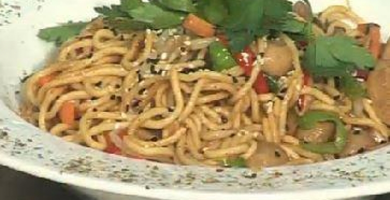 Sebzeli Noodle Tarifi Sebzeli Noodle Tarifi