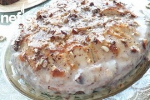 Soslu Elmalı Kek Soslu Elmalı Kek