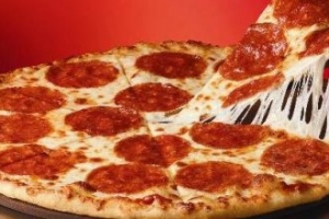 Sucuklu Pizza Tarifi Sucuklu Pizza Tarifi