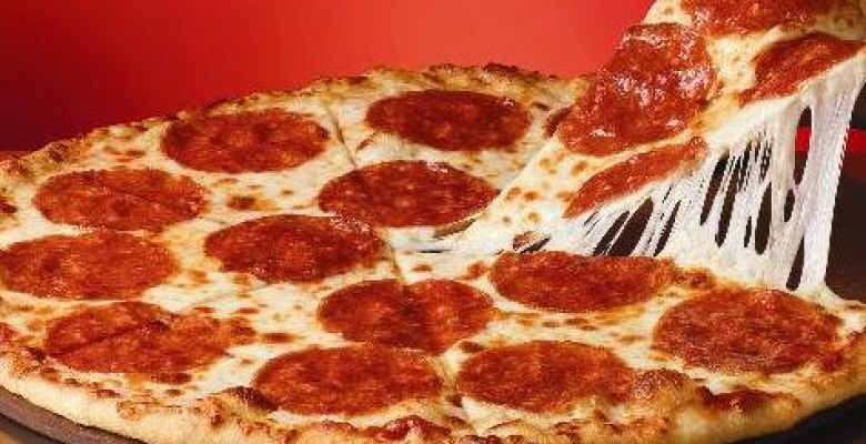 Sucuklu Pizza Tarifi Sucuklu Pizza Tarifi