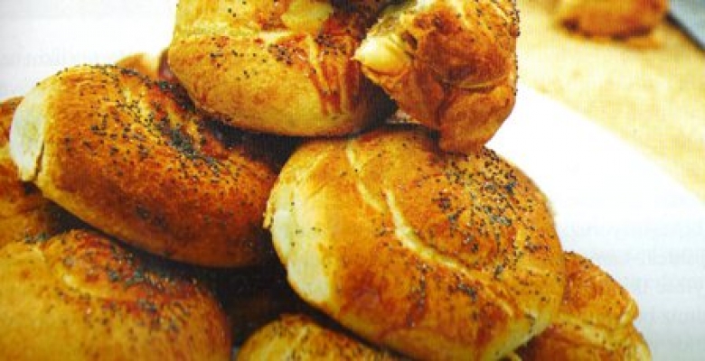 Susam Ezmeli Sarma Börek Tarifi Susam Ezmeli Sarma Börek Tarifi