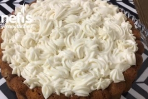 Tart Kalıbında Muhallebili Havuçlu Kek Tart Kalıbında Muhallebili Havuçlu Kek