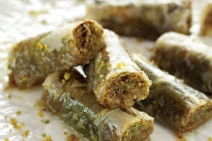 Antep Fıstıklı Dürüm Baklava Antep Fıstıklı Dürüm Baklava