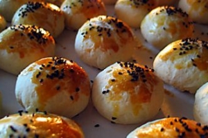 Basit ve Pratik Bayatlamayan Poğaça Tarifi Basit ve Pratik Bayatlamayan Poğaça Tarifi