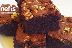 Cevizli Çikolatalı Tepsi Keki Cevizli Çikolatalı Tepsi Keki