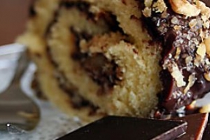 Çikolatalı Rulo pasta Tarifi Çikolatalı Rulo pasta Tarifi