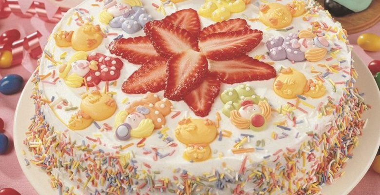 Çilekli 23 Nisan Pastası Çilekli 23 Nisan Pastası