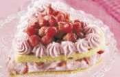 Çilekli Aşk Pastası Çilekli Aşk Pastası