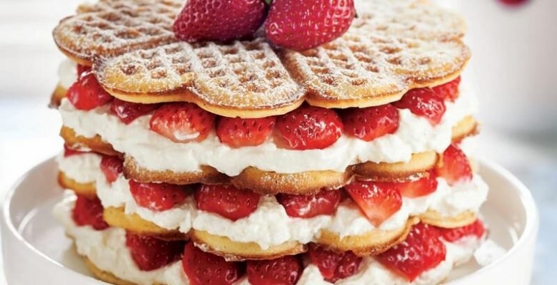 Çilekli Waffle Pasta Çilekli Waffle Pasta
