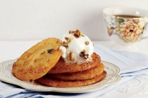 Dondurmalı Ve Cevizli Yassı Kadayıf Dondurmalı Ve Cevizli Yassı Kadayıf