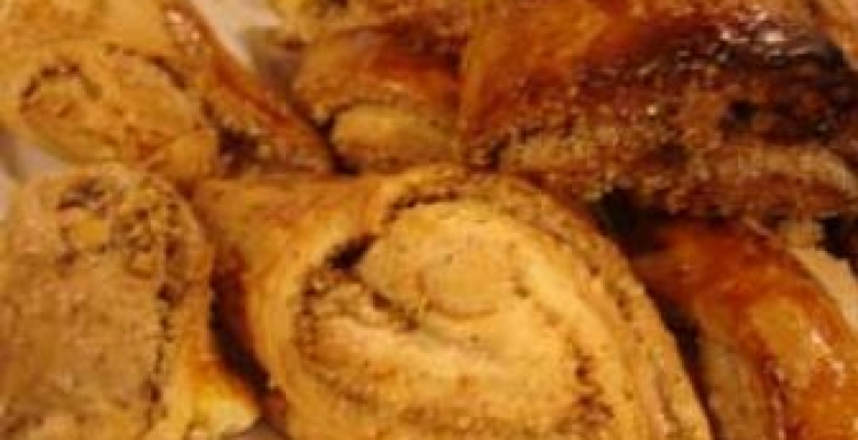 Fındıklı Basit Pasta Tarifi Fındıklı Basit Pasta Tarifi