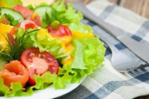 Hardal Soslu Yeşil Salata Hardal Soslu Yeşil Salata