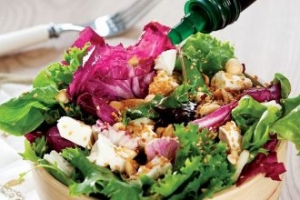 Kavrulmuş Susamlı, Peynirli Salata Kavrulmuş Susamlı, Peynirli Salata