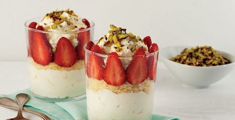 Kremalı Çilek Kup Kremalı Çilek Kup