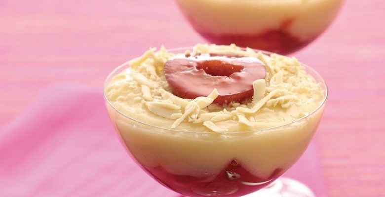 Limon Kremalı Ve Erikli Tatlı Limon Kremalı Ve Erikli Tatlı