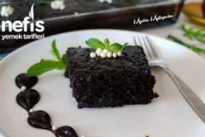 Sufle Tadında Bol Soslu Islak Kek (Herkesin Bayılarak Yediği Lezzet) Sufle Tadında Bol Soslu Islak Kek (Herkesin Bayılarak Yediği Lezzet)