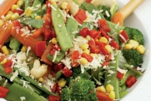 Vejetaryen Fiesta Salatası Vejetaryen Fiesta Salatası