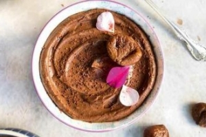 Çikolatalı Kestaneli Vegan Mousse Çikolatalı Kestaneli Vegan Mousse