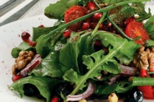 Narlı Roka Salatası Narlı Roka Salatası