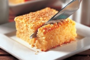 Sakızlı Ve Susamlı İrmik Tatlısı Sakızlı Ve Susamlı İrmik Tatlısı