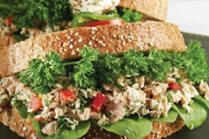 Ton Balıklı Sandviç Ton Balıklı Sandviç