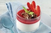 Çilekli Panna Cotta Çilekli Panna Cotta