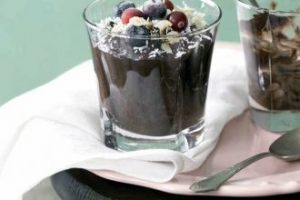 Muzlu Yaban Mersinli Puding Muzlu Yaban Mersinli Puding