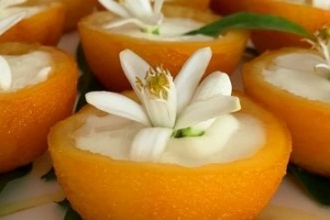 Kremalı Portakal Çiçeği Çanakları Kremalı Portakal Çiçeği Çanakları